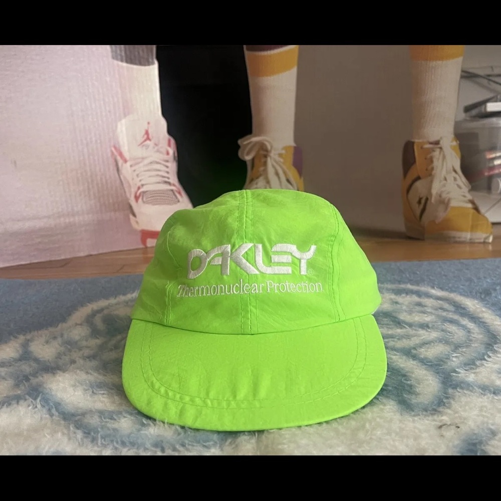 Rare Deadstock vintage Oakley Thermonuclear Protection Hat